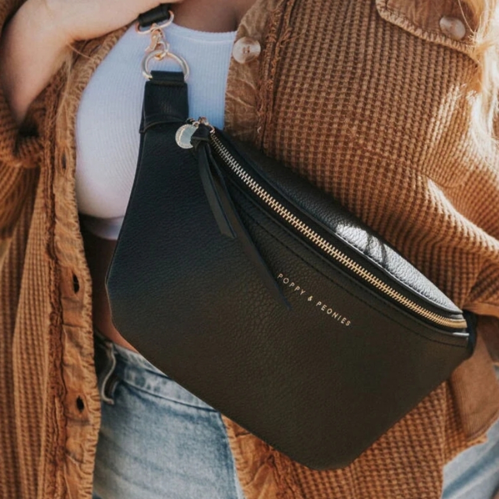 Poppy & Peonies Black Sidekick